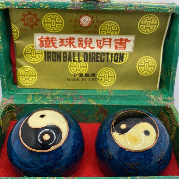 Chinese Large Musical Baoding Balls Stress Relief Relaxation Asian with Case - Picture 3 of 11